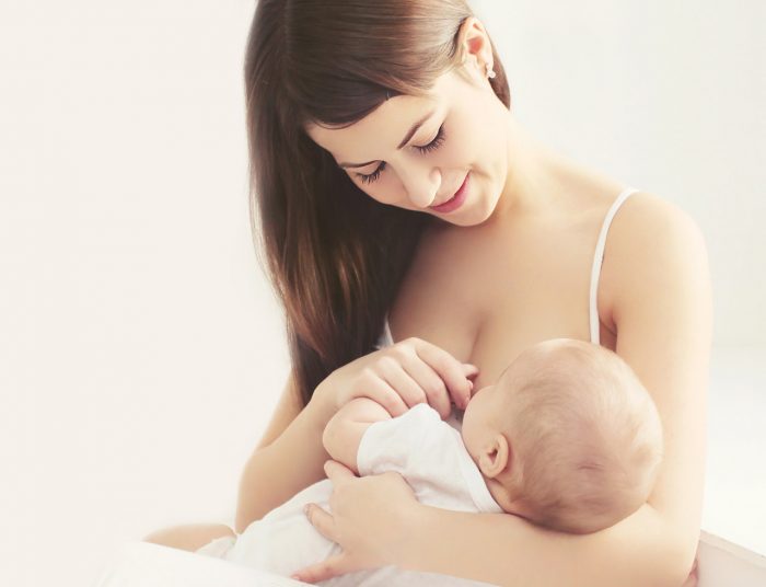 lactancia-materna-madre-bebe